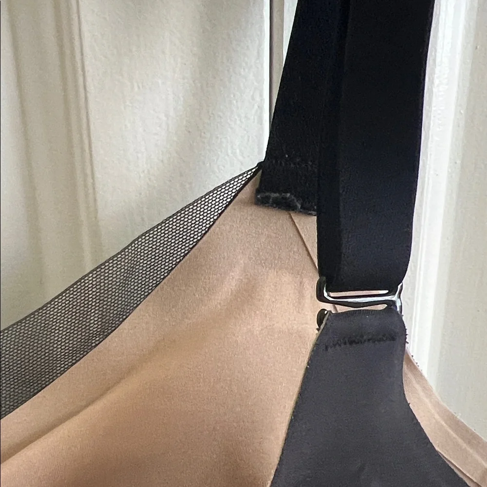 Honeylove Black Crossover Bra - Picture 5 of 7